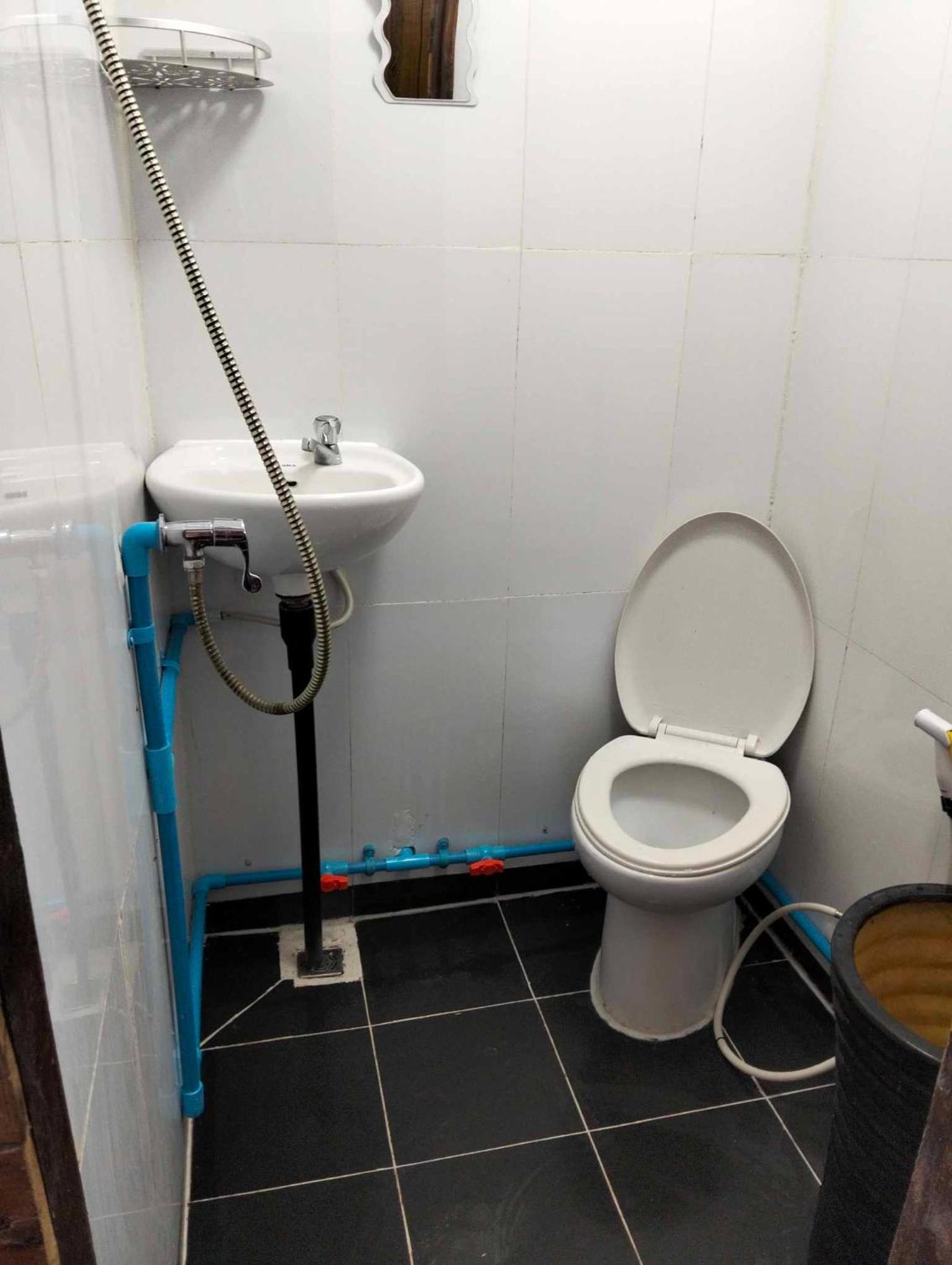 Bong'S Guesthouse M'Pai Bay Ко Ронг Санлоем Екстериор снимка